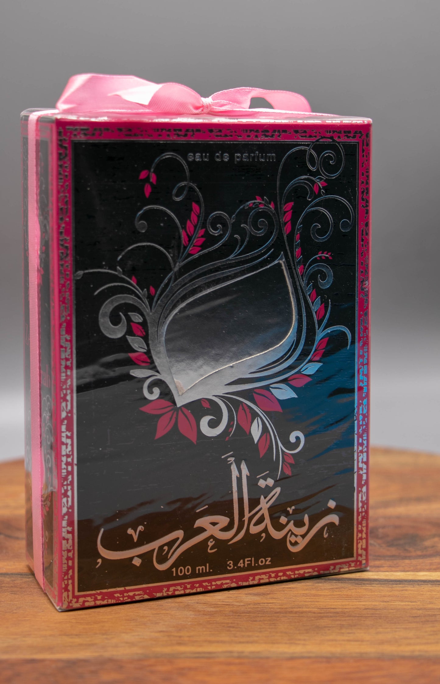Parfum Zinat Alarab – Elegant Oriental Perfume with Floral, Fruity, and Woody Notes