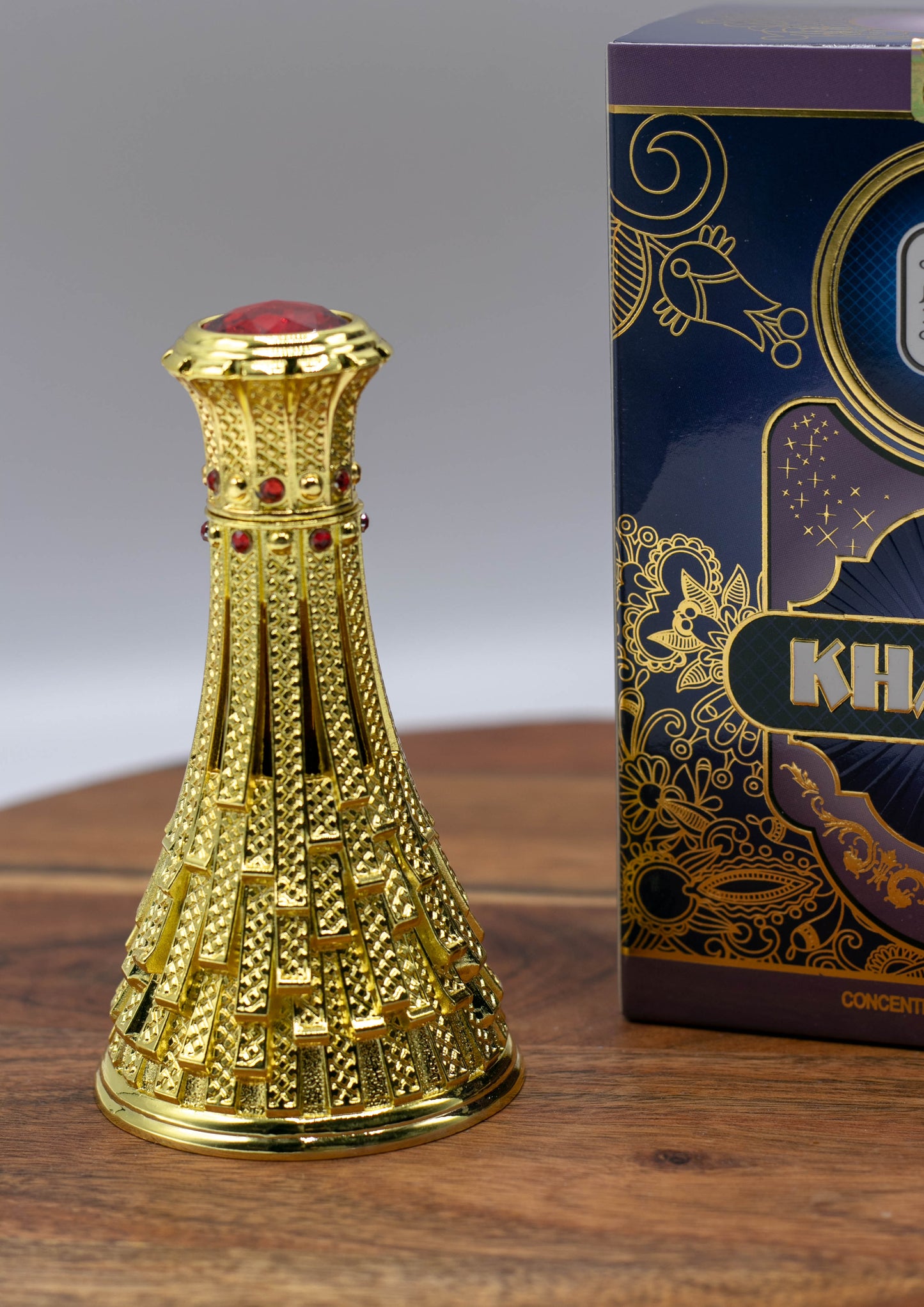 Concentrated Oil Khalifa – Rich Oriental Perfume Oil with Woody and Spicy Notes