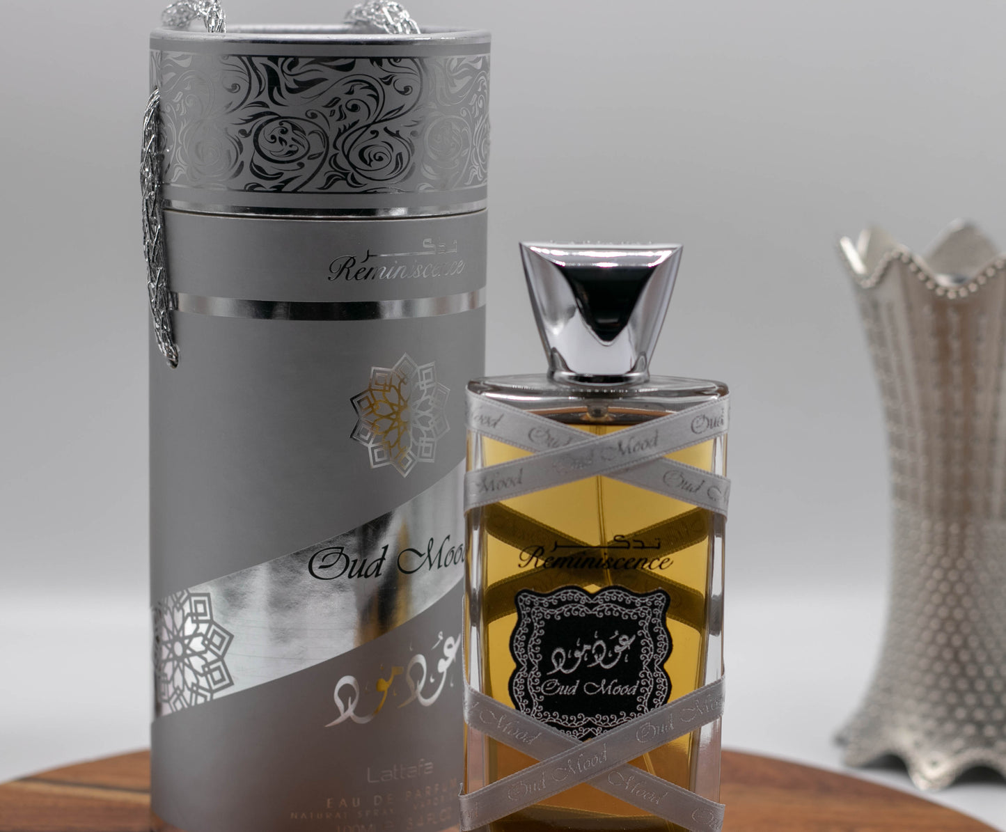 Oud Mood Eau de Parfum by Lattafa Perfumes is a warm, oriental fragrance perfume for men and women.