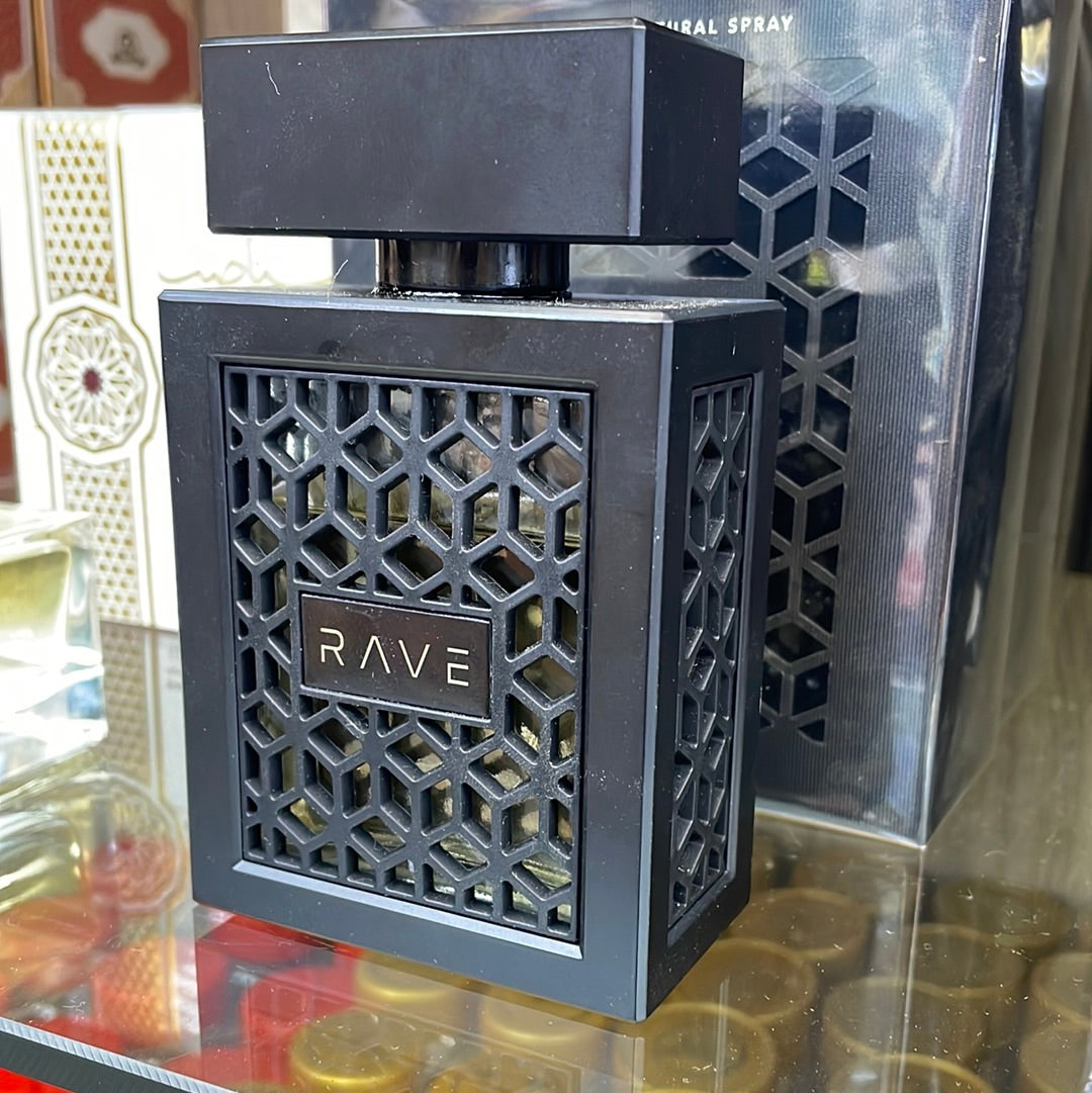Lattafa Rave Now Eau de Parfum 100ml – Unisex Fragrance with Blackcurrant, Pineapple, Jasmine, and Vanilla Notes